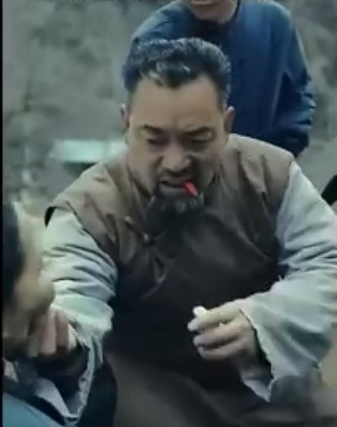 老师学生群p电影